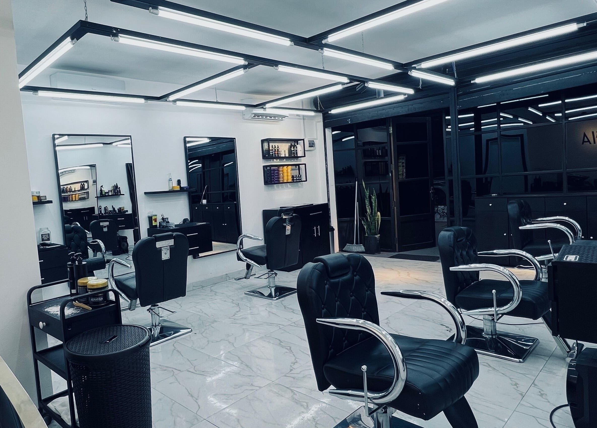 Interior elegante de LA MAFIA - SANTOS DUMONT en Santa Cruz De La Sierra, Departamento De Santa Cruz, BO.