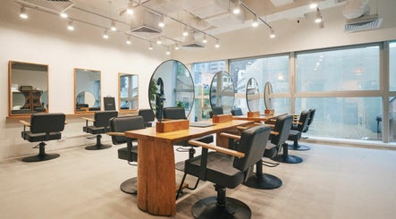 Salon Nozomi – kuva 2