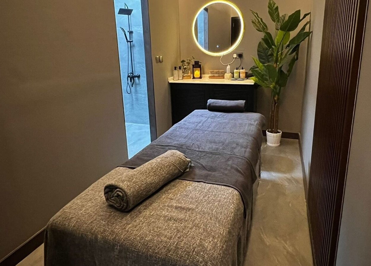 Relaxing massage room at Ace of Fades Mens Salon, أبو ظبي, أبو ظبي, AE featuring a serene ambiance.