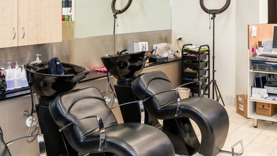 Booval - Gaye's Hair Fashions 4