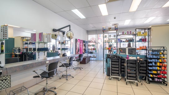 Plainland | Gaye's Hair Fashions 4