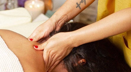Relaxing massage therapy at Le Senes Spa, Riyadh, Riyadh Province, SA, providing soothing wellness treatments.