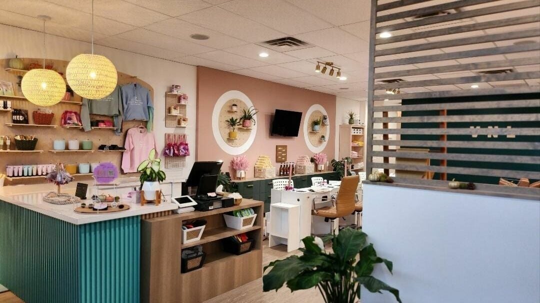 Bloomfield Nails & Spa of TROY