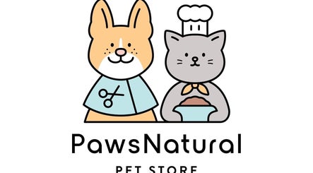 PawsNatural Pet Store logo featuring cute dog and cat in Toronto, Ontario, CA.