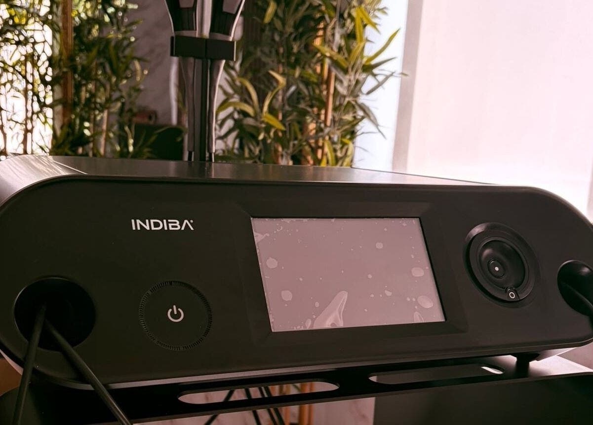 Equipo de rejuvenecimiento en Magic Body, Majadahonda, Comunidad De Madrid, ES, destaca por su tecnología avanzada.