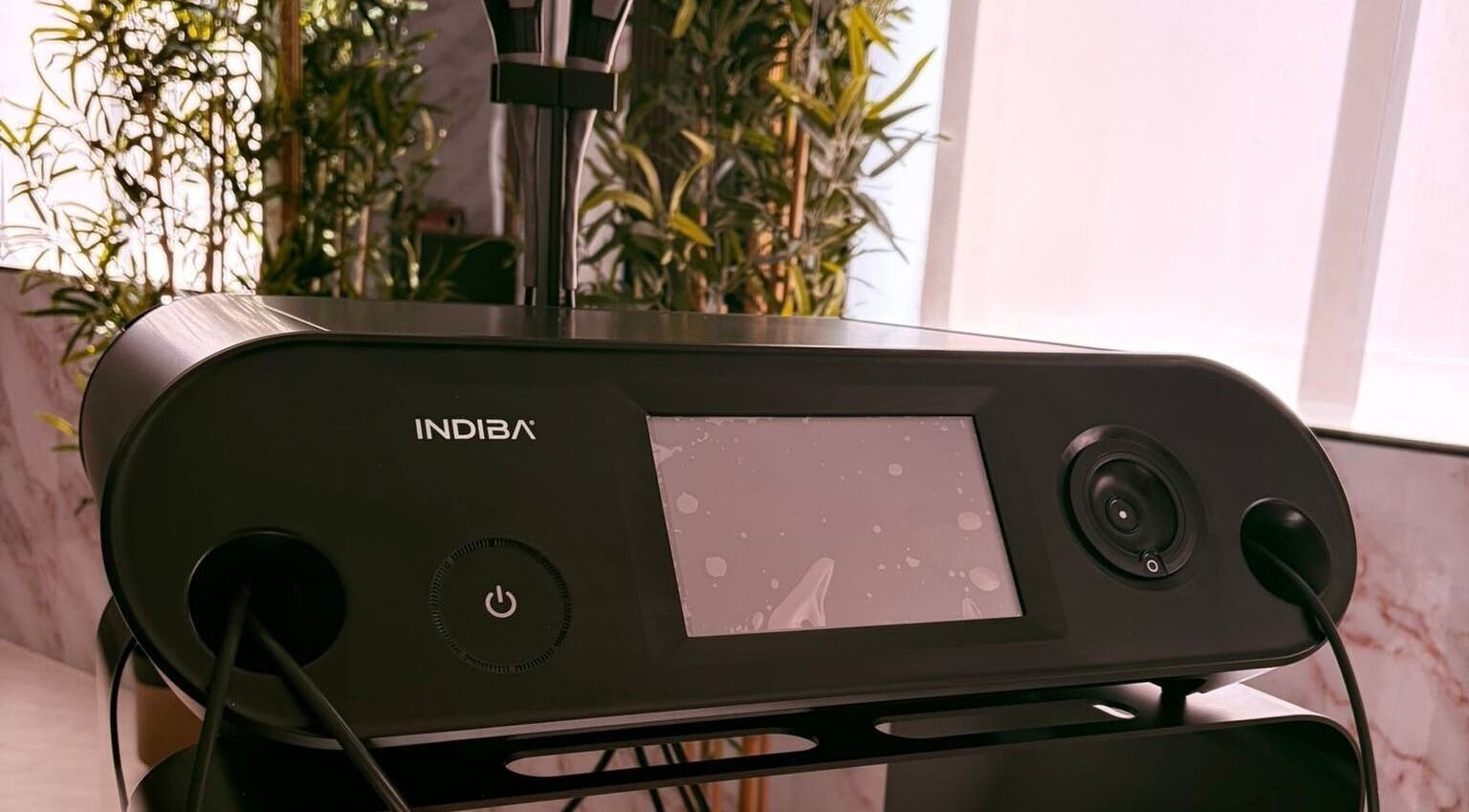 Equipo de rejuvenecimiento en Magic Body, Majadahonda, Comunidad De Madrid, ES, destaca por su tecnología avanzada.