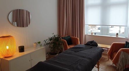 Purl Massage Therapy Victoria Road