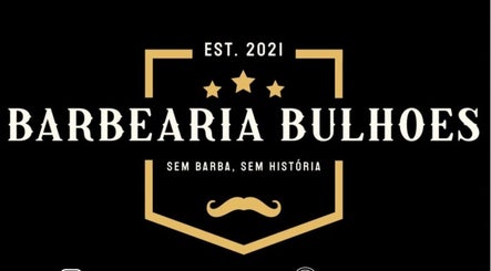 Logo da Barbearia.bulhoes em Espírito Santo, Espírito Santo, BR com estrelas e bigode estilizado.