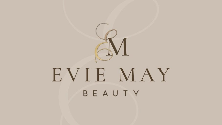 Evie May Beauty – obraz 1