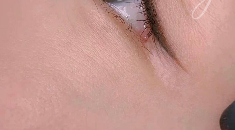 Close-up of professional eyelash extension at Md.Beautylash, Jawa Barat, Jawa Barat, ID.