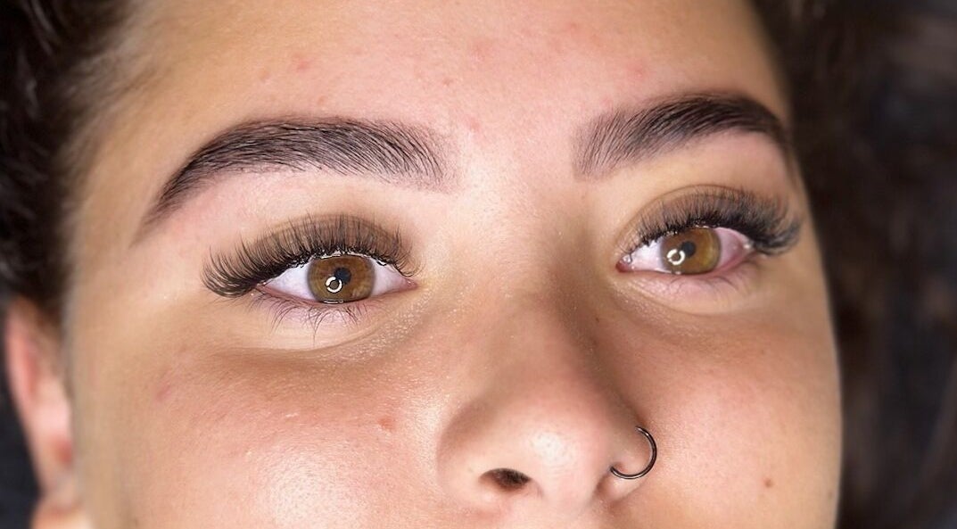 Beautiful eyelash extensions at Lash Brow & Beauty Art, Melbourne, Victoria, AU. Highlighting natural beauty.