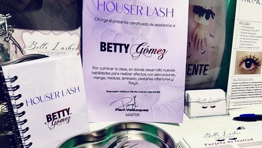 Image de Betts Lashes 1