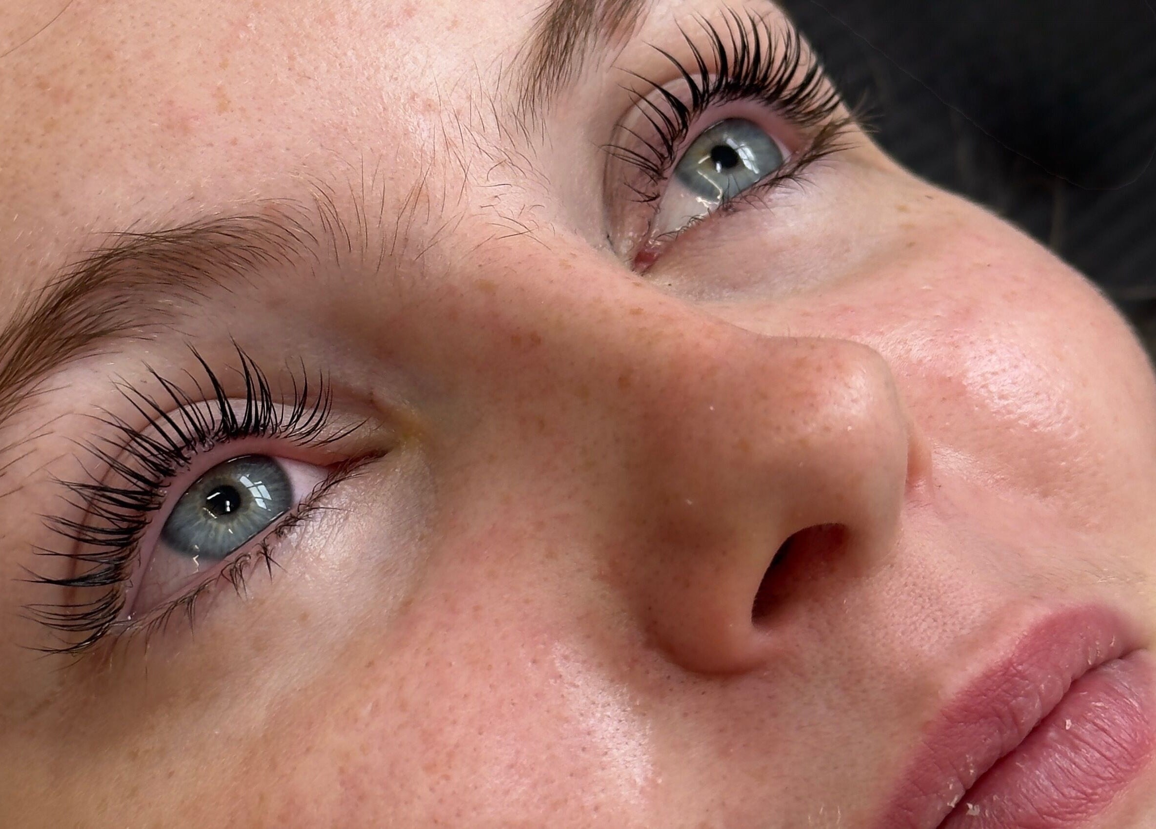 Close-up of elegantly styled eyelashes at Toni’s Beauty Lounge, Towcester, England, GB.