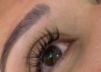 Close-up of full, styled eyelashes at Lilian Beauty Salon, Juffair, Bahrain, BH.