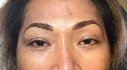 Flawless eyebrow transformation at The Brow Studio - By Rachael, Belfast, Northern Ireland, GB.