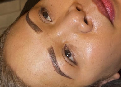 Perfectly shaped brows at The Brow Studio - By Rachael, Belfast, Northern Ireland, GB showcase expert artistry.