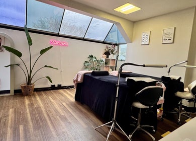 Tranquil lash room at Sistar Lashes Sandy Bay, featuring cozy chairs and decor in Sandy Bay, Tasmania, AU.