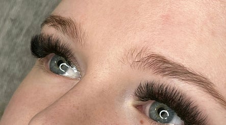 Jenn's Beauty House, bild 2