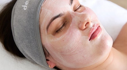 Relaxing facial treatment at STK Beauty House, Melbourne, Victoria, AU, showcasing soothing skincare.