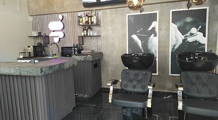 GIANNOSHAIRCARE & NAILS afbeelding 2