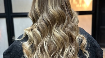 Hair by Benjamin at Cult Hair vaizdas 3