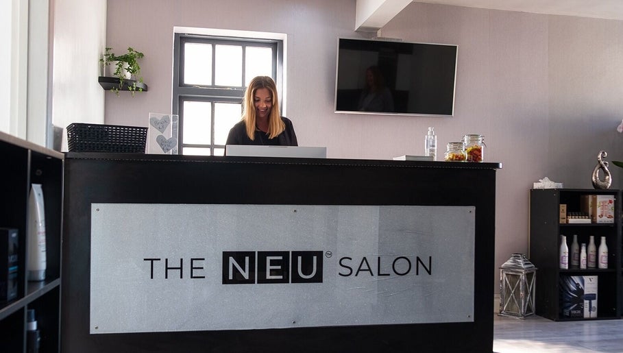 The Neu Salon, Park Gate изображение 1