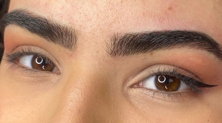 Gambar Jacqueline Cruz Brows and Lashes 3