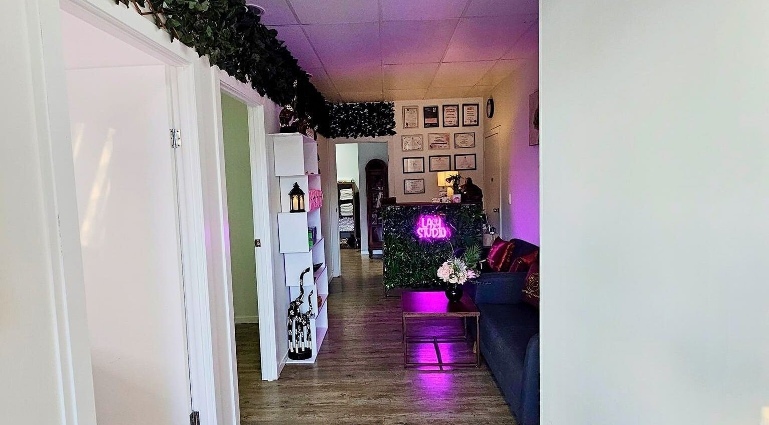 Cozy reception at Lun's Beauty and Massage Spa, Redcliffe, Queensland, AU, with inviting decor and ambient lighting.