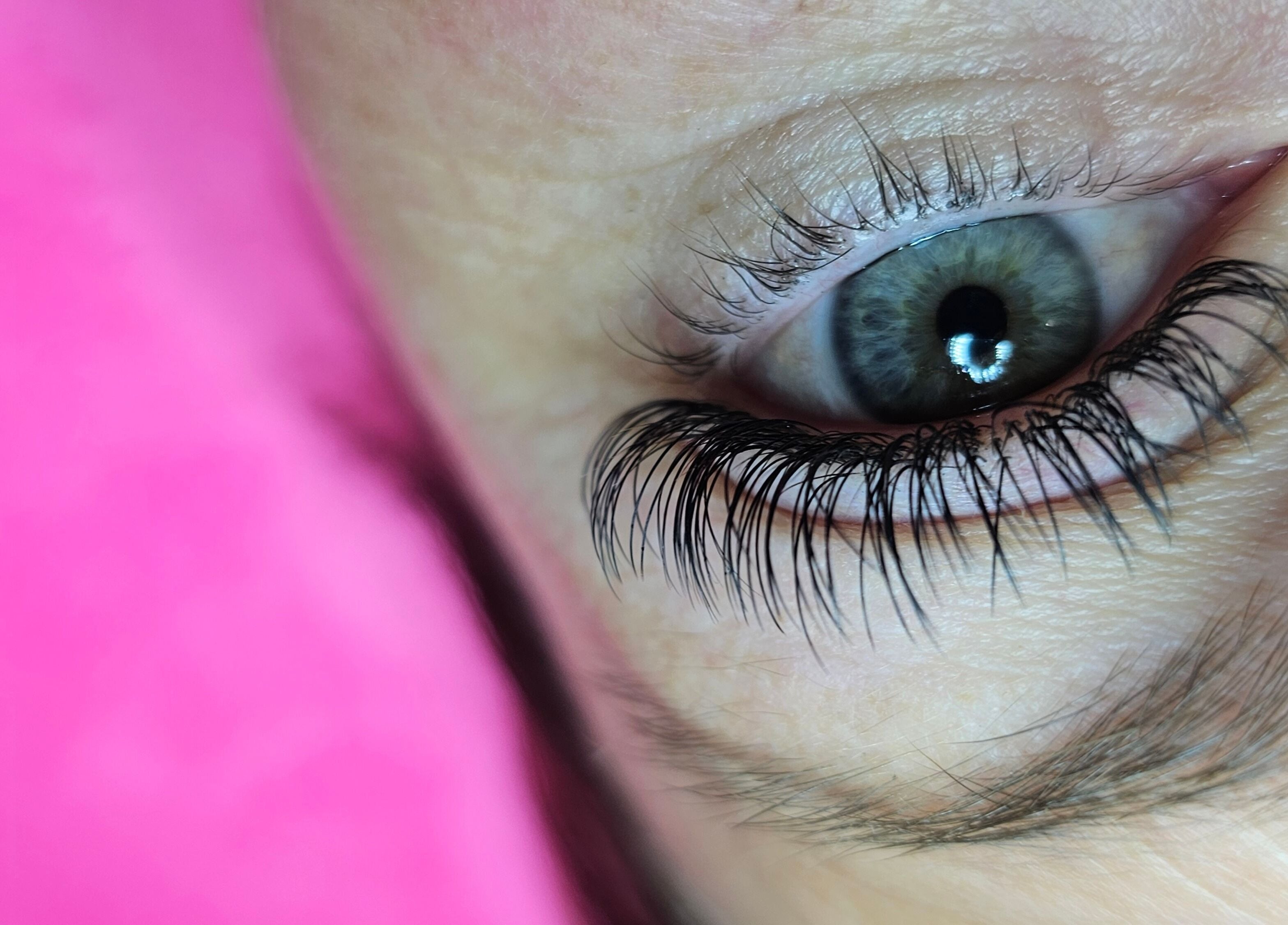 Close-up of stunning eyelashes at Lun's Beauty and Massage Spa, Redcliffe, Queensland, AU.