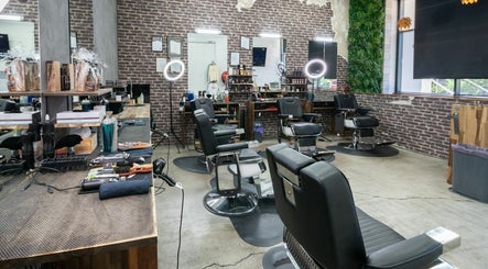 Lole's Barber Shop - Ian Keilar Drive – kuva 3