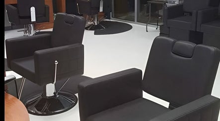 The Walk-In Salon image 2