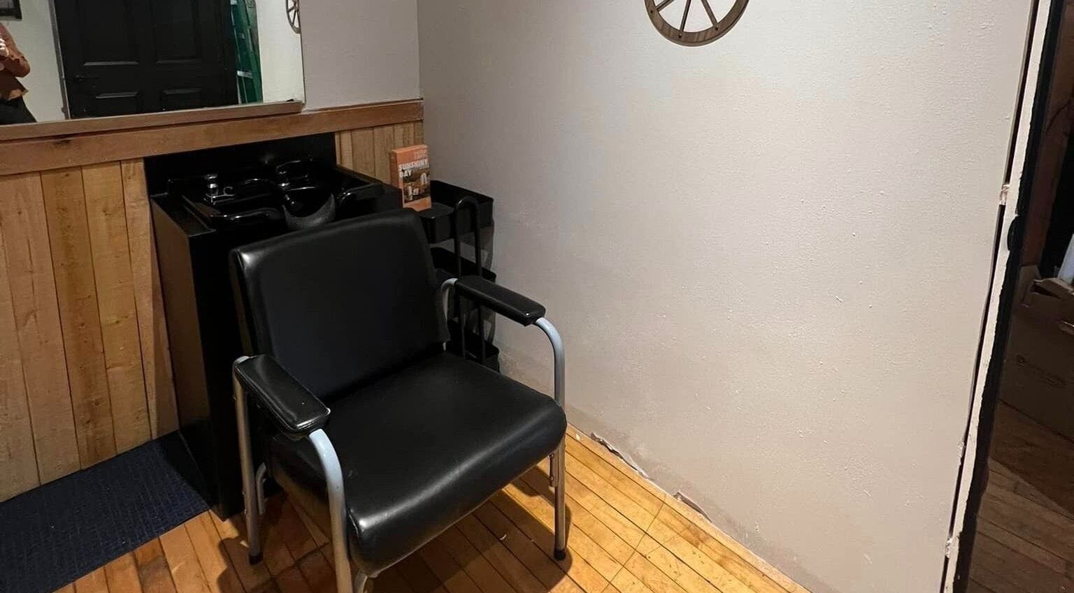 Chic styling chair in T’s Hair and Beauty, Richland Center, Wisconsin, US.