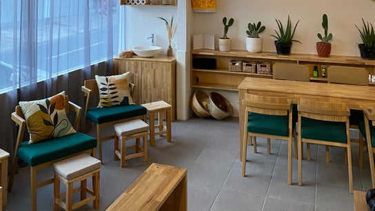 Lush Bali Beauty Salon