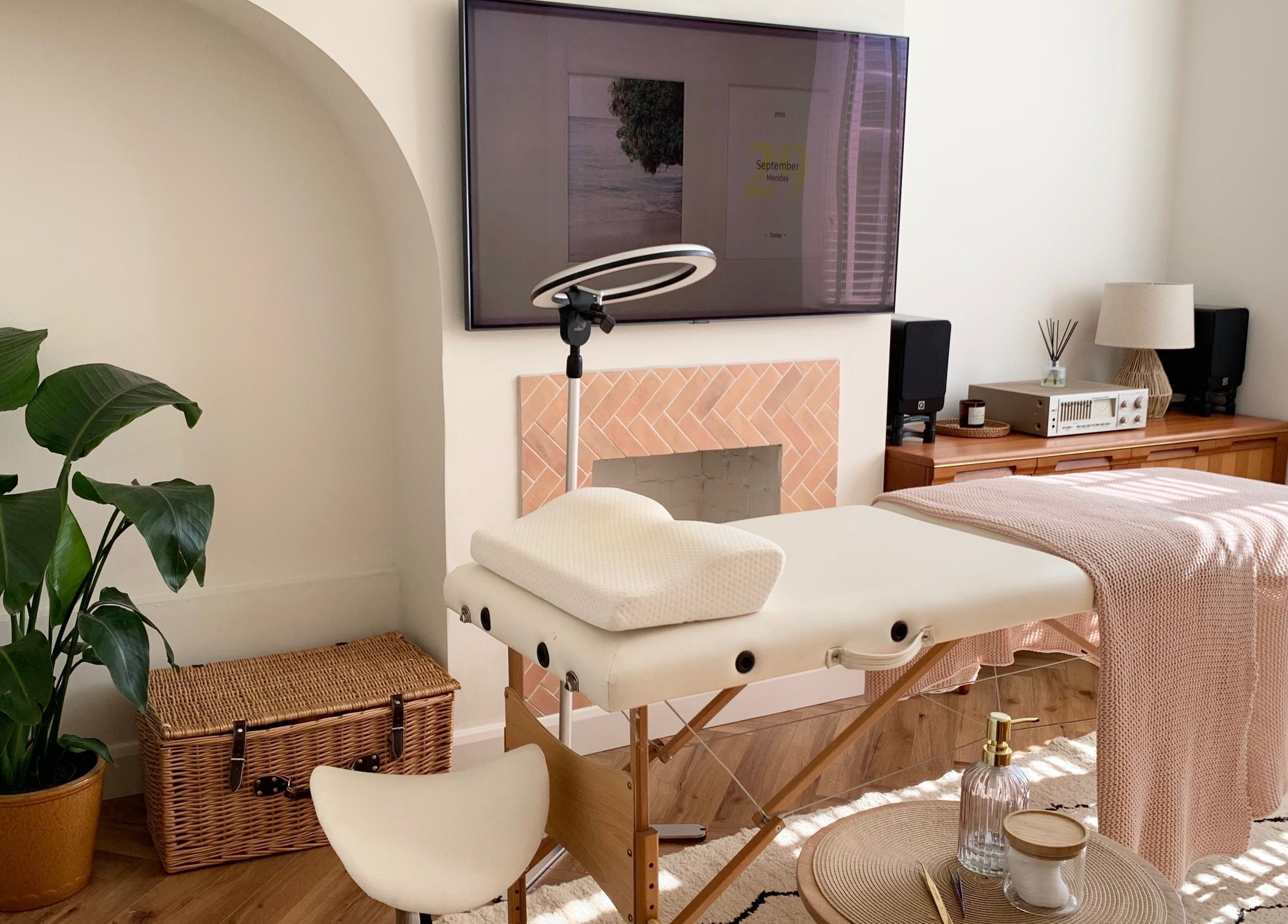 Tranquil treatment room at Lashqueen York, showcasing elegance in York, England, GB.