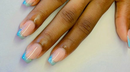 Mily Nails