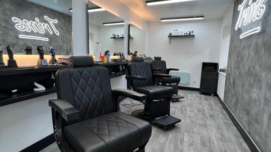 Trims Barbershop (Robbie)