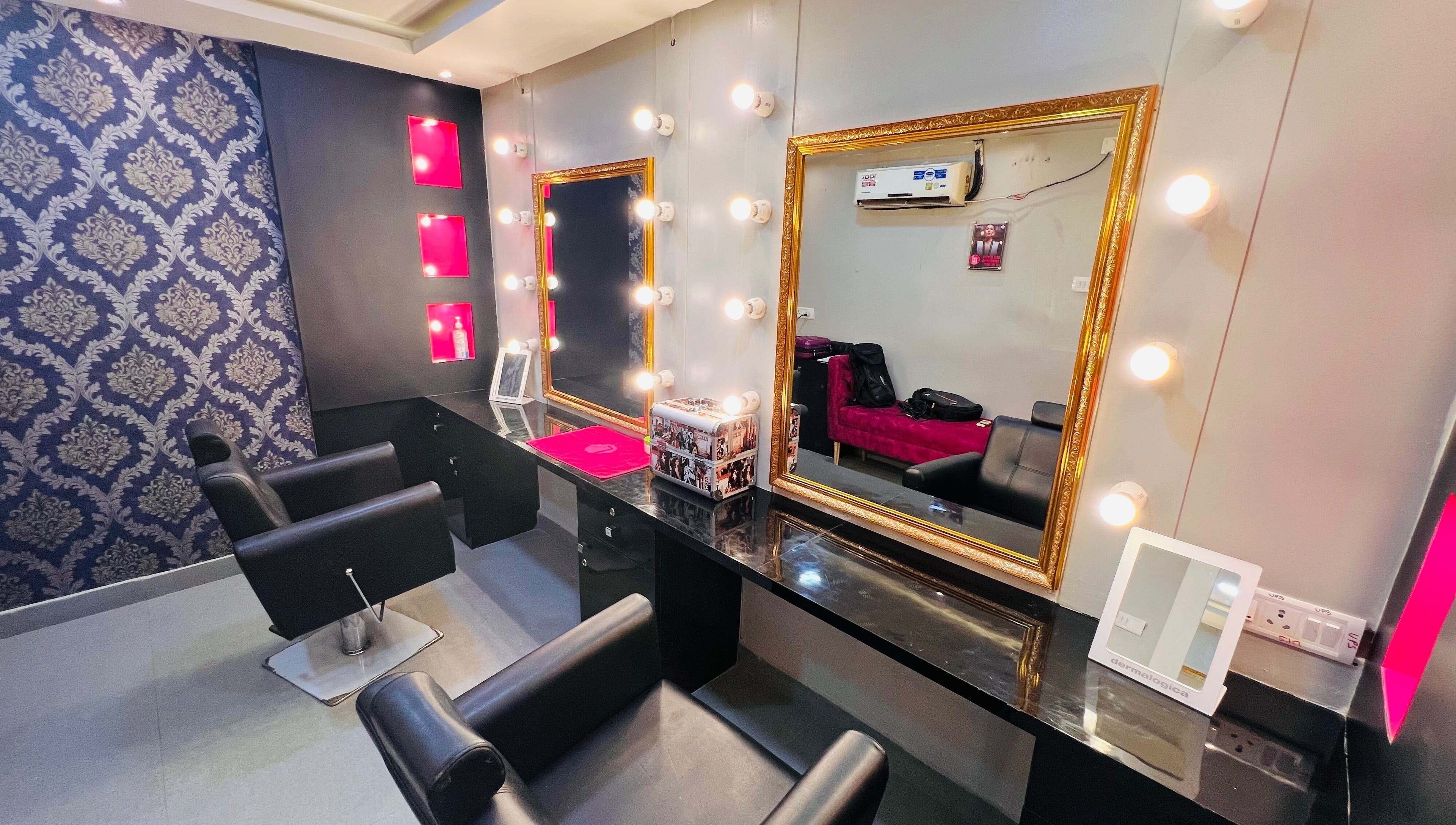 Luxurious styling chairs and mirrors at Lakme Salon Kompally in Hyderabad, Telangana, IN.