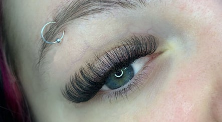 Lash Amore kép 2