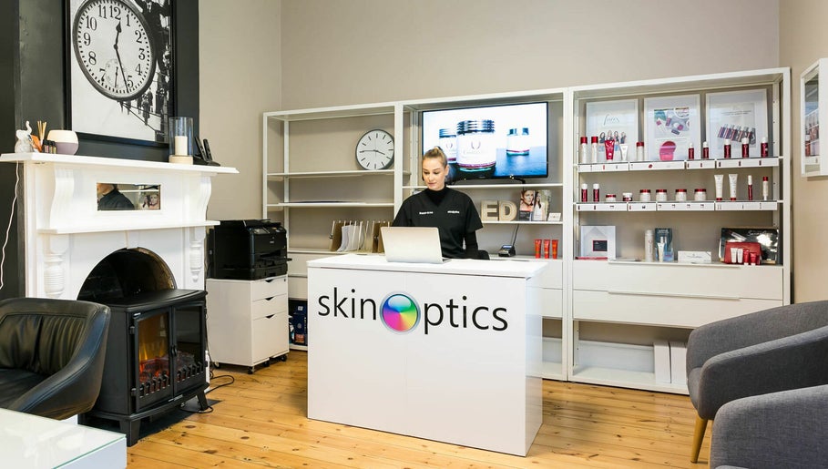 skinOptics image 1