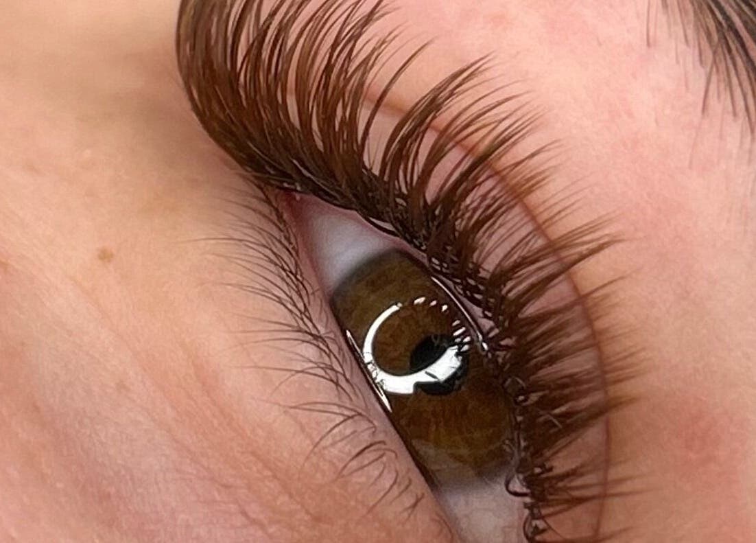 Close-up of expertly applied eyelash extensions at JLR Lashes, Port Seton, Scotland, GB.