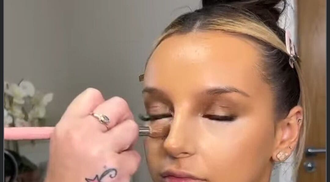 Makeup application at Essmè!!! Mobile Service Only Prebook 0nline 💕, Burnley, England, GB.