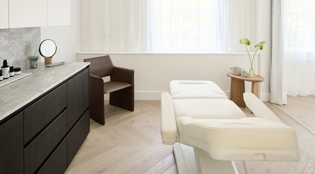 Hale Aesthetics, bilde 2