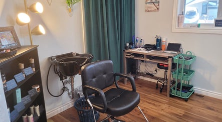 Cassandra's Salon & Barbershop