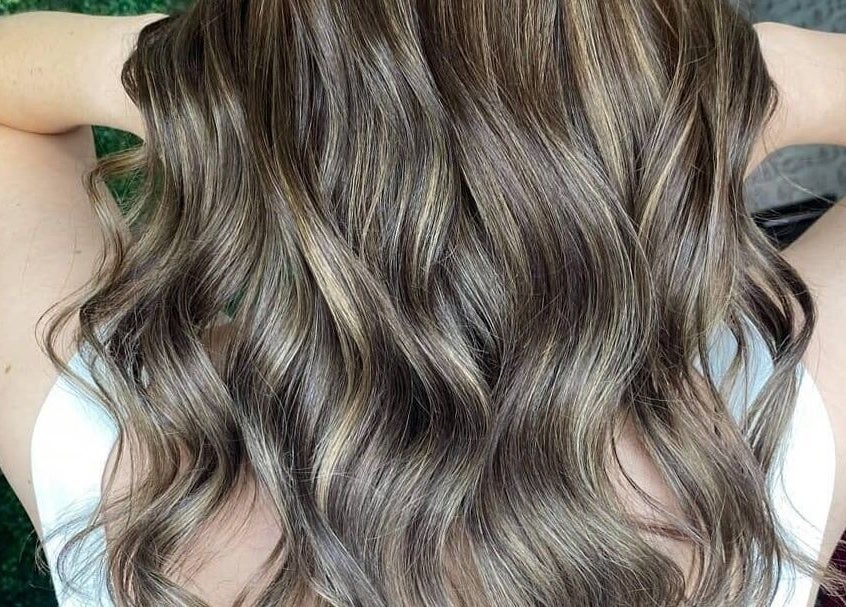 Gorgeous wavy hair at Mane Obsession, Sutherland, New South Wales, AU. Perfect blend of tones and texture.