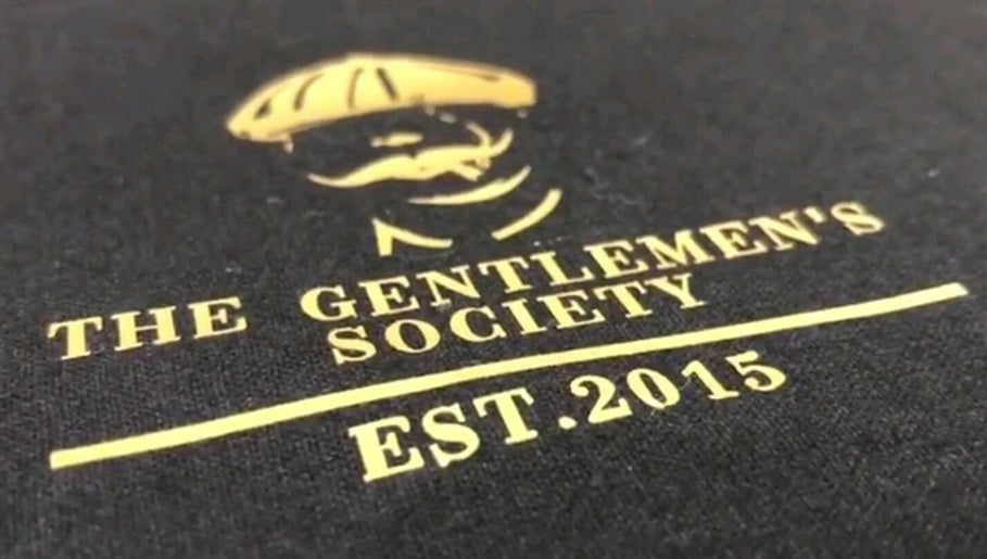 The Gentlemen's Society by SamAida Mgmt Pte. Ltd – obraz 1