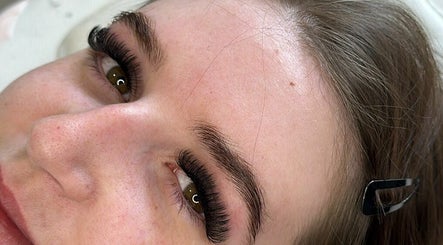 Immagine 2, Pure Attraction Lash and Beauty