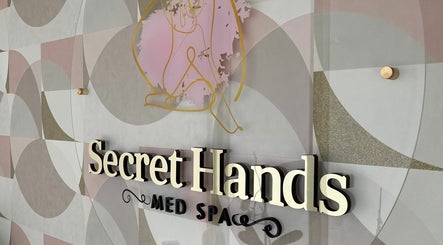 Secrethandsmed Spa