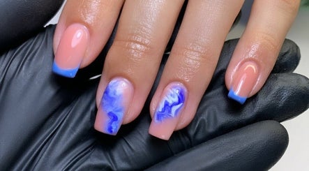 Elizabeth Zara Nails & Beauty صورة 3