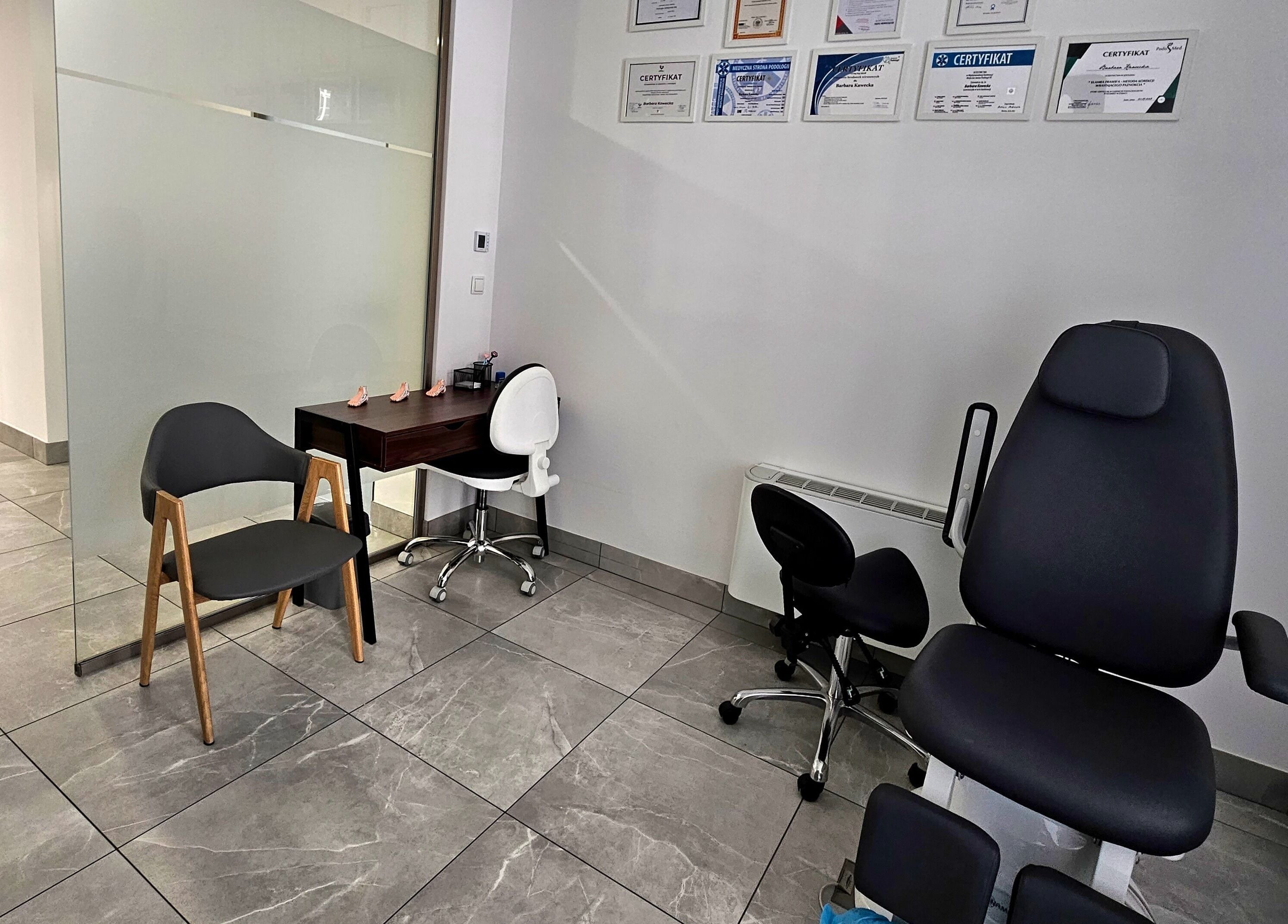 Nowoczesne wnętrze Propodis Małopolskie Centrum Zdrowej Stopy, Kraków, Małopolskie, PL.