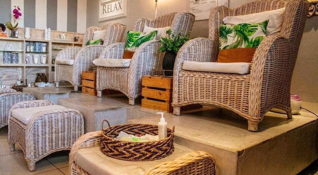 Comfortable wicker chairs at Cindy’s Skincare at Tiffanys, Dolphin Coast, Kwazulu-natal, ZA for relaxing treatments.